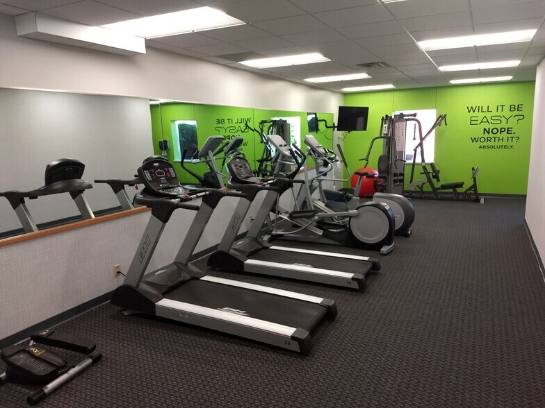 More Photos Of 7850 Metro Pky, Bloomington Office For Lease