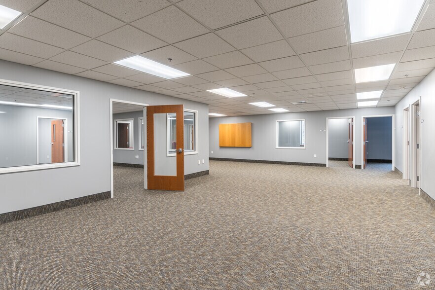 Photo of Bsmt Floor Ste B-17