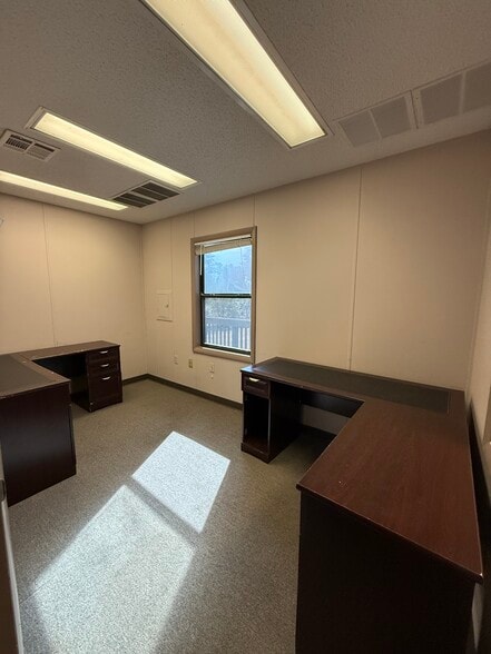 More Photos Of 1128 Dean Forest Rd, Savannah Office For Lease