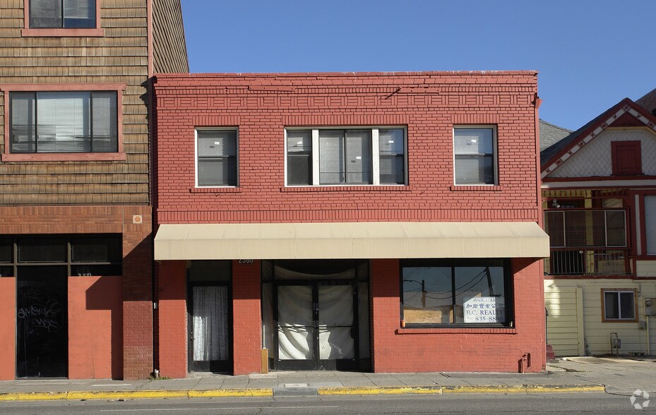 More Photos Of 2560 International Blvd, Oakland Storefront Retail Office For Sale