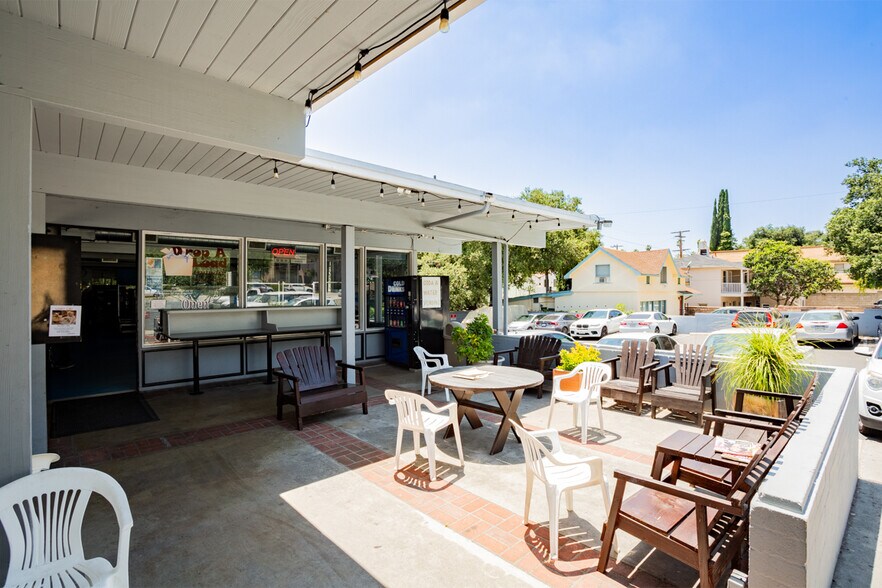 More Photos Of 370 W Sierra Madre Blvd, Sierra Madre Storefront For Lease