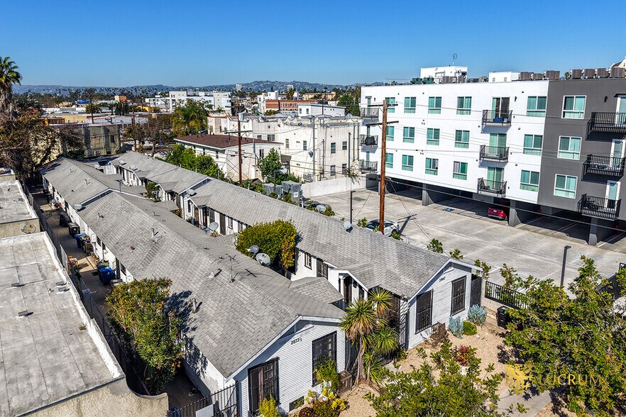 More Photos Of 2867-2873 Edgehill Dr, Los Angeles Apartments For Sale