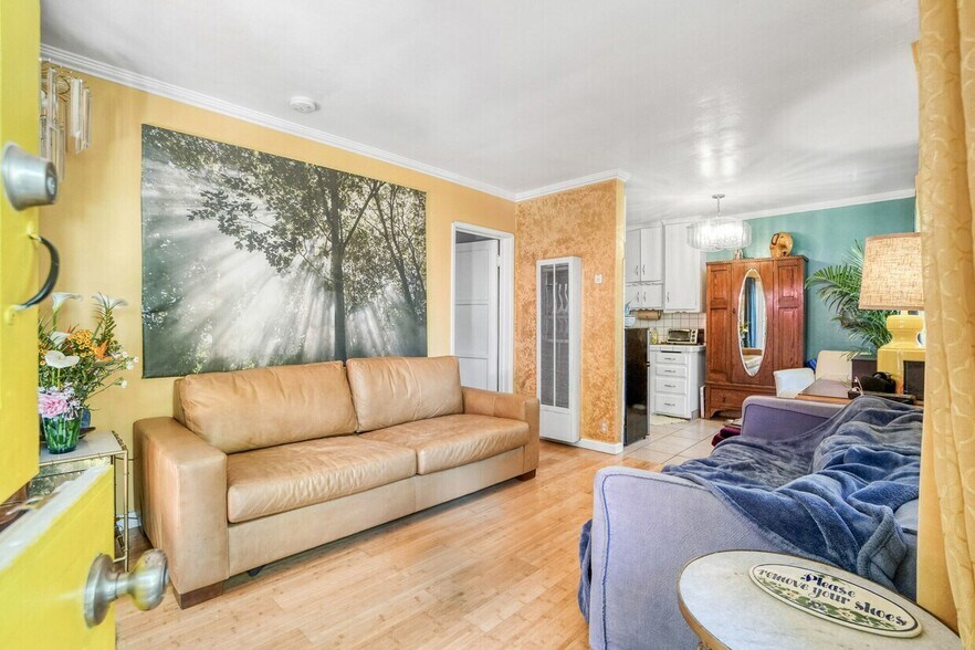 More Photos Of 1134 Marco Pl, Venice Multifamily For Sale
