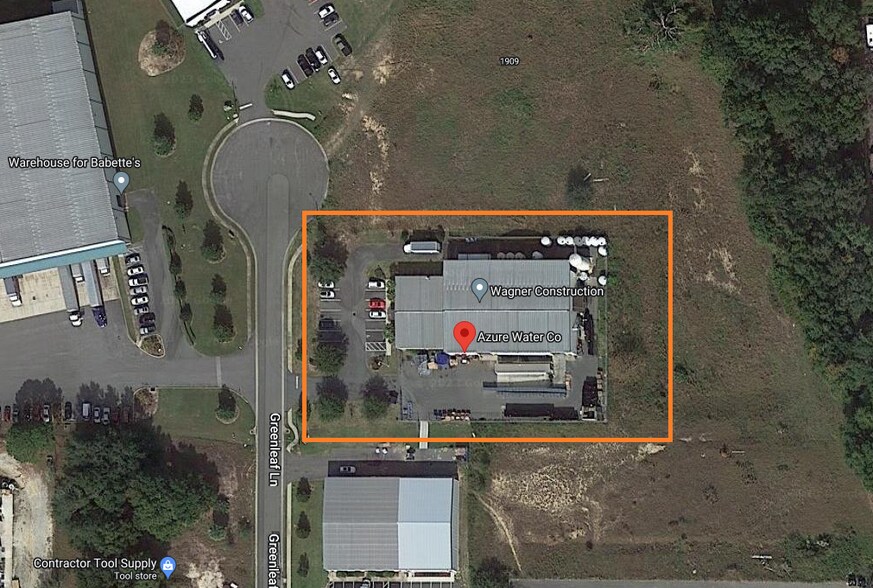 More Photos Of 1903 Greenleaf Ln, Leesburg Warehouse For Lease