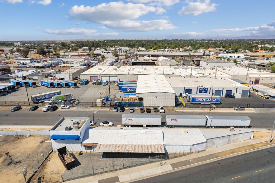 More Photos Of 200 E 19th St, Bakersfield Manufacturing For Sale