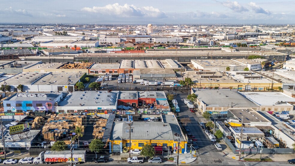 More Photos Of 3100 E Olympic Blvd, Los Angeles Manufacturing For Sale