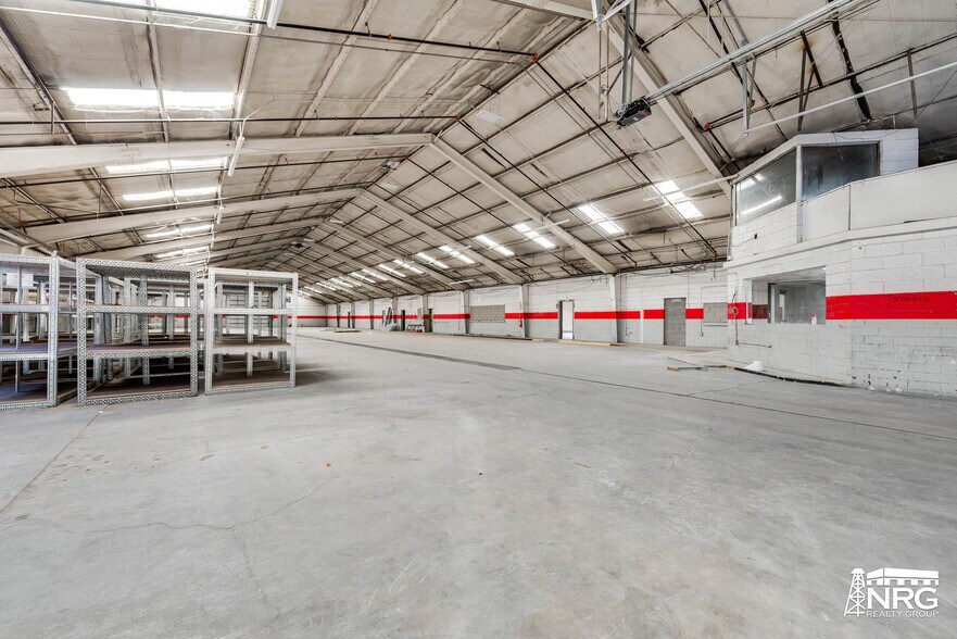 More Photos Of 1510 E 2nd St, Odessa Manufacturing For Lease