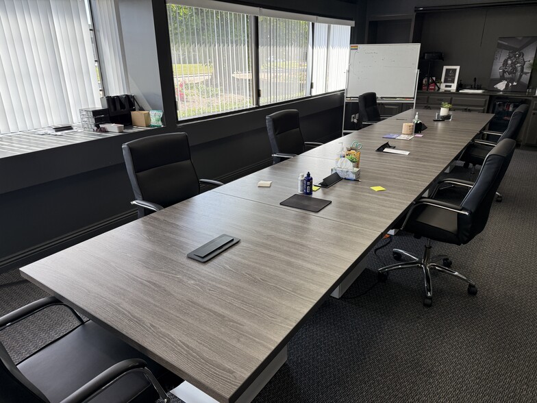 More Photos Of 5140-5142 Avenida Encinas, Carlsbad Office For Lease