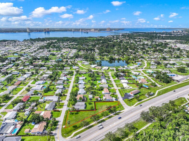 Primary Photo Of 1407 Lincoln Ave, North Fort Myers Land For Sale
