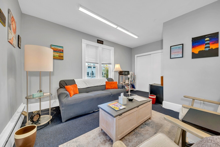 More Photos Of 68 Park St, Andover Office For Lease