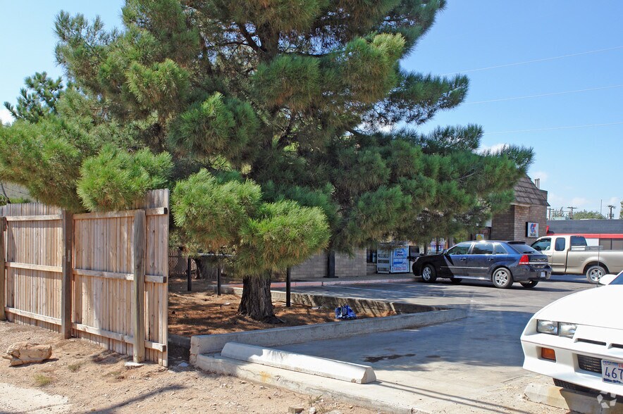 More Photos Of 3402 University Ave, Lubbock Convenience Store For Lease