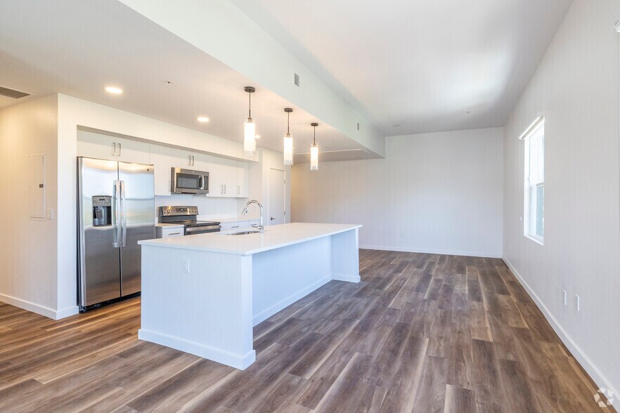 More Photos Of 301 W Roosevelt St, Phoenix Apartments For Lease