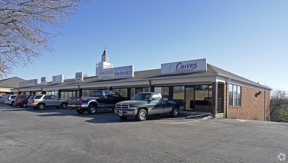 More Photos Of 2350-2430 Highway 94 South Outer Rd, Saint Charles Storefront For Lease