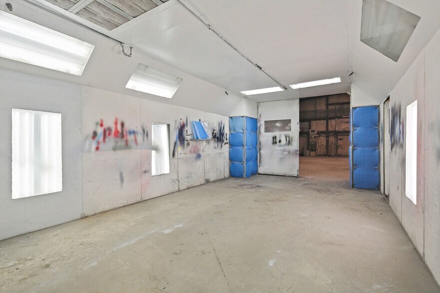 More Photos Of 918 Pulaski Hwy, Havre De Grace Warehouse For Lease