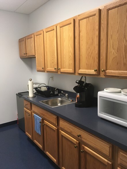 More Photos Of 400 Riverwalk Pky, Tonawanda Light Manufacturing For Lease