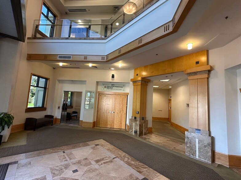 More Photos Of 3838 San Dimas St, Bakersfield Medical For Lease