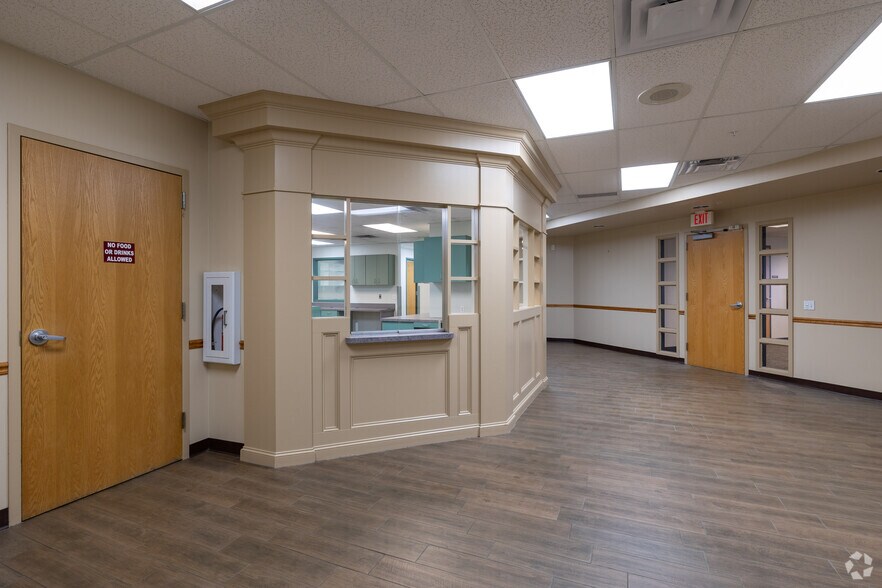 More Photos Of 1602 Rock Prairie Rd, College Station Medical For Lease