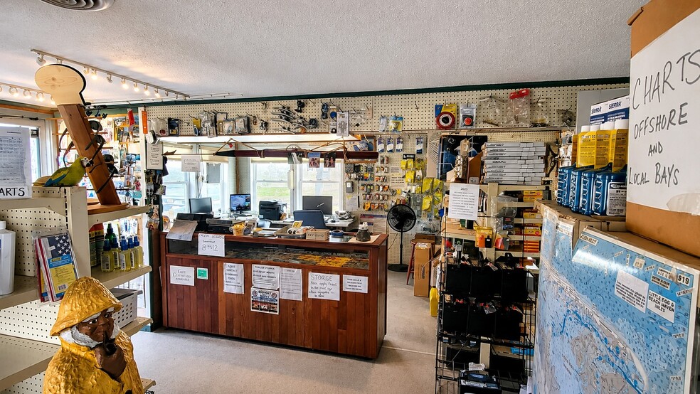 More Photos Of 470 S Green St, Tuckerton Marina For Sale