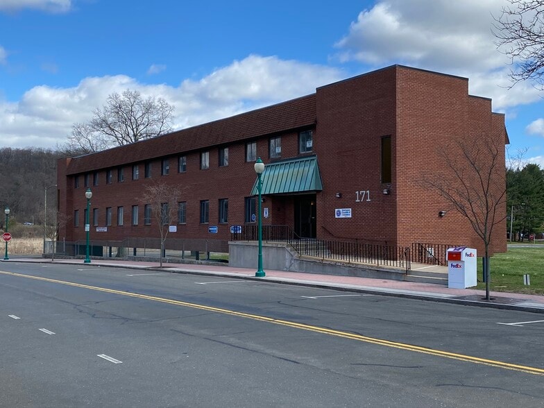 Primary Photo Of 171 Market Sq, Newington Office For Lease