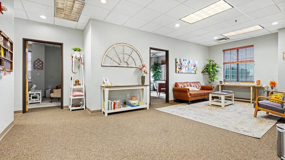 More Photos Of 333 Maynard St, Ann Arbor Office For Sale