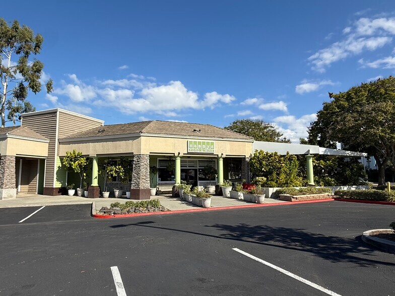Primary Photo Of 10625 Scripps Poway Pky, San Diego Unknown For Lease