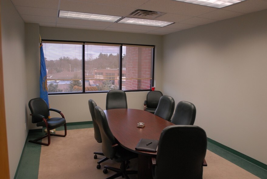 More Photos Of 1021 Watervliet Shaker Rd, Schenectady Office For Lease
