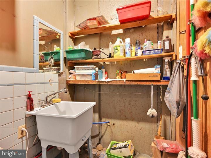 More Photos Of 20 Main St, Lykens Freestanding For Sale