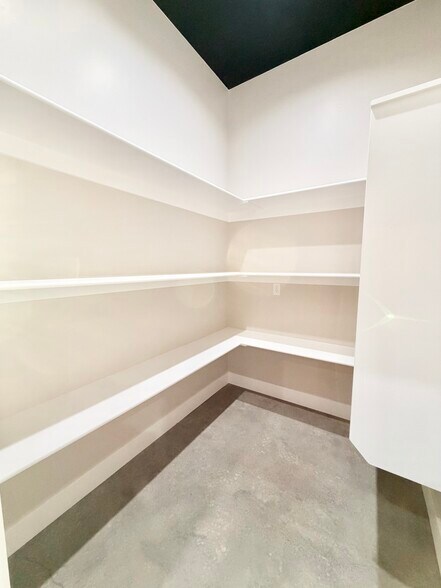 More Photos Of 354 Main St, Ririe General Retail For Lease