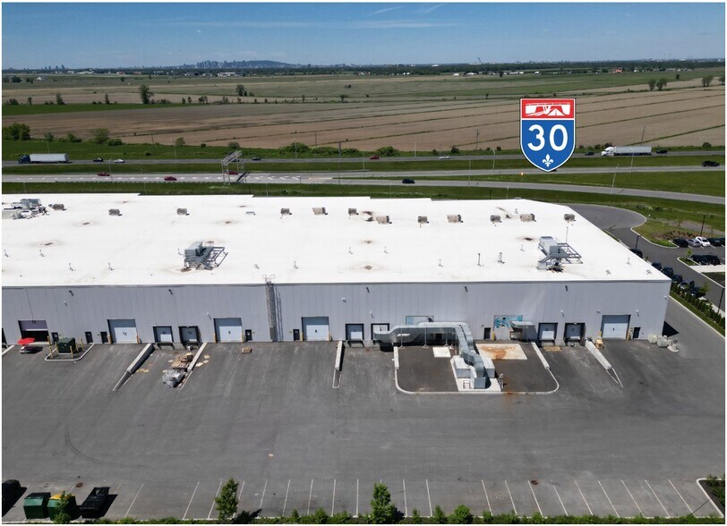 More Photos Of 960-1000 Rue Parent, St-Bruno-de-Montarville Distribution For Lease