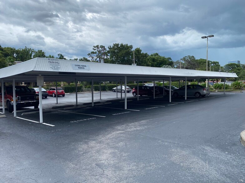 More Photos Of 425 W Colonial Dr, Orlando Office Residential For Lease