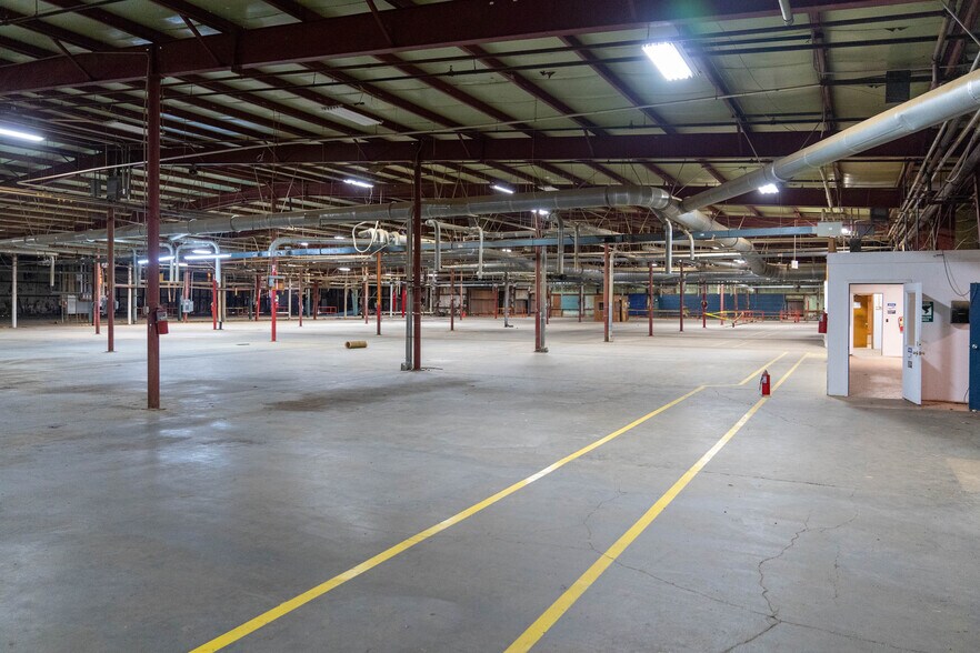 More Photos Of 203 Industrial Park Rd, Starkville Manufacturing For Lease