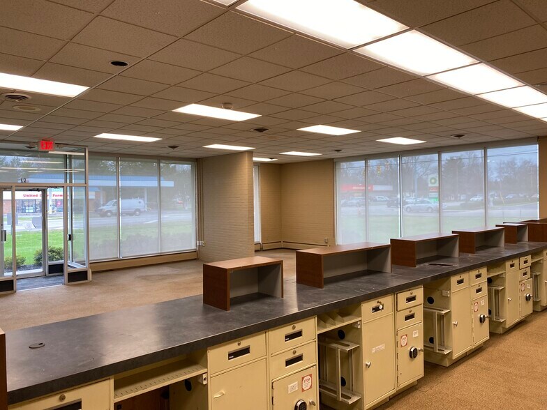 More Photos Of 84 W Broad St, Pataskala Bank For Sale