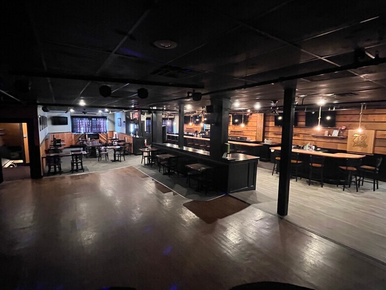 More Photos Of 27-45 Lafayette Sq, Haverhill Office For Lease