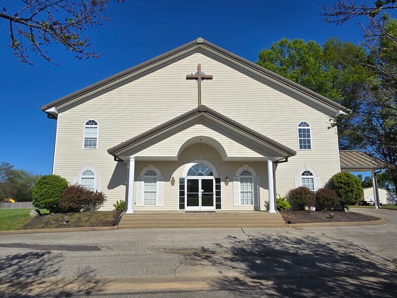 More Photos Of 7540 Davidson Rd, Olive Branch Religious Facility For Lease