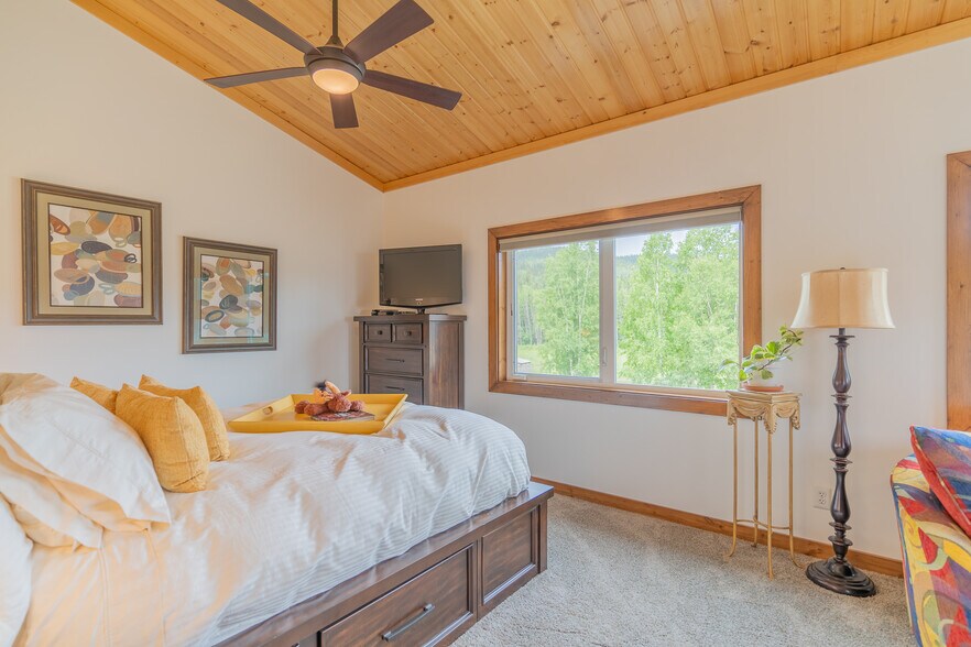 More Photos Of Quartz Lake, Delta Junction Lodge Meeting Hall For Sale