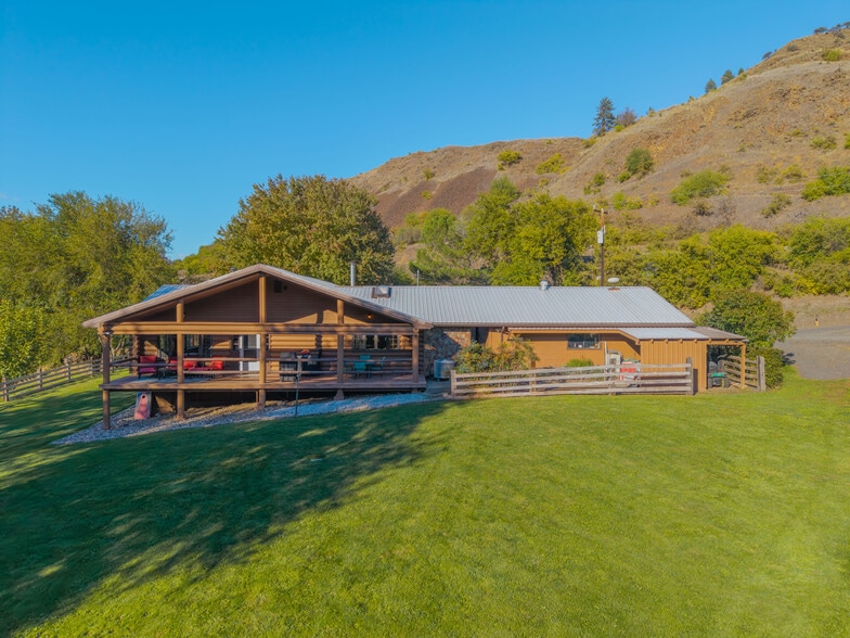 More Photos Of 13706 US 95, White Bird Trailer Camper Park For Sale