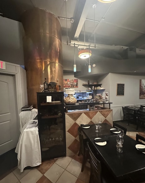 More Photos Of 356 Preston St, Ottawa Restaurant For Sale