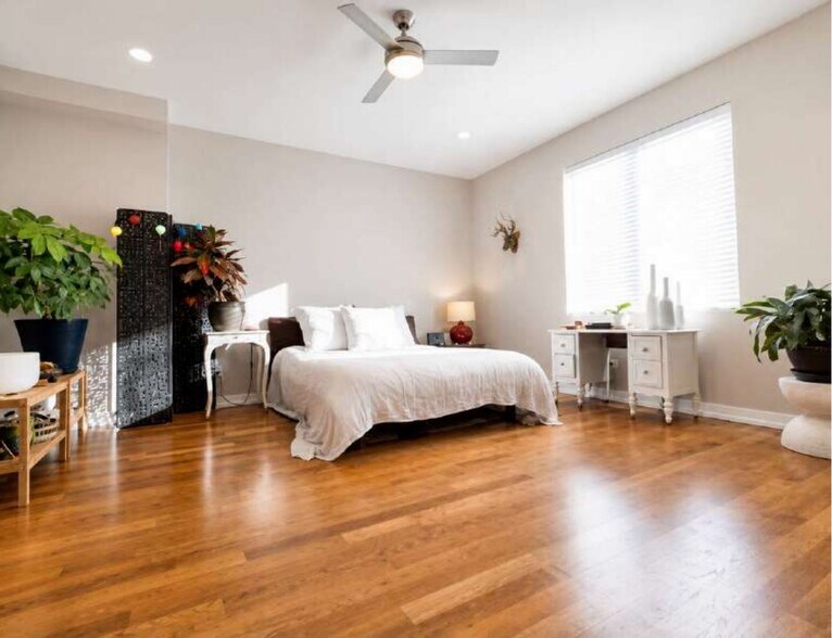 More Photos Of 2835 W Division St, Chicago Apartments For Sale