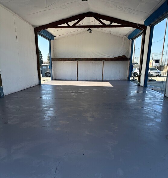 More Photos Of 5151 Stine Rd, Bakersfield Storefront Retail Office For Lease