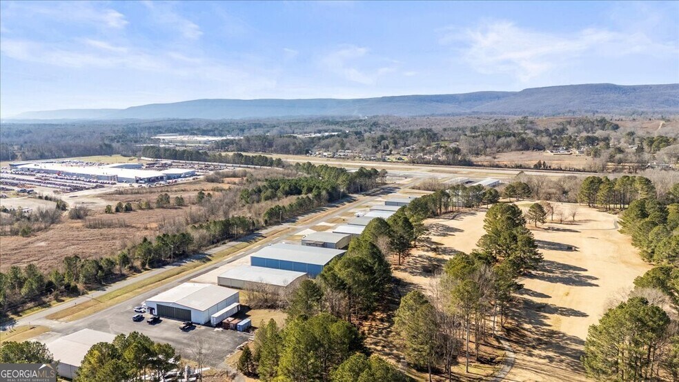 More Photos Of 109 Gasque Dr, LaFayette Airplane Hangar For Sale