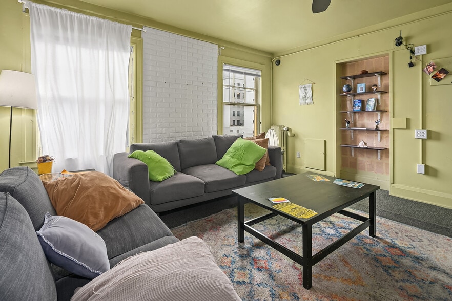 More Photos Of 520 S King St, Seattle Hospitality For Sale