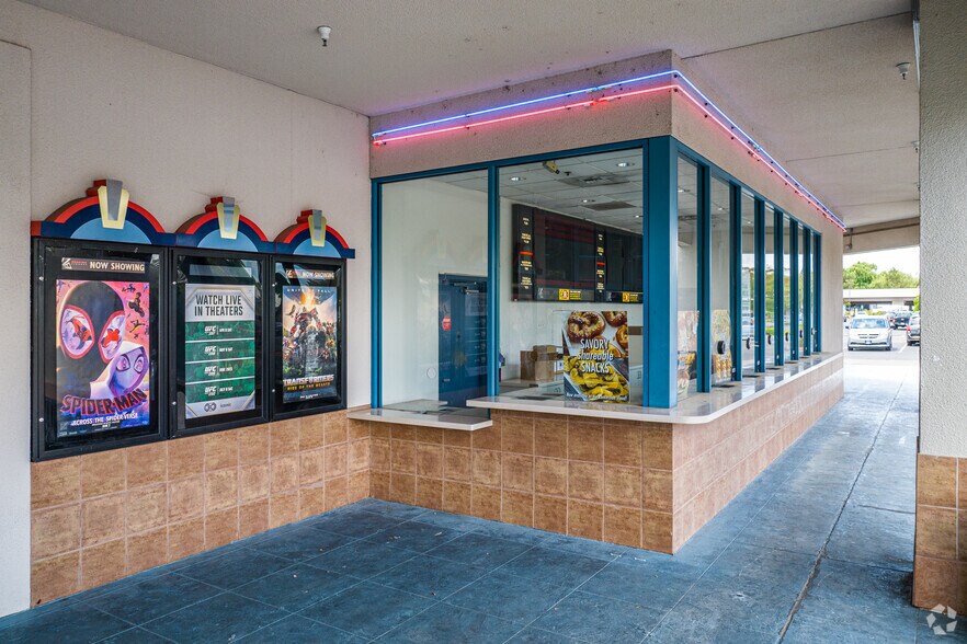 More Photos Of 555 Rohnert Park Expy W, Rohnert Park Freestanding For Lease