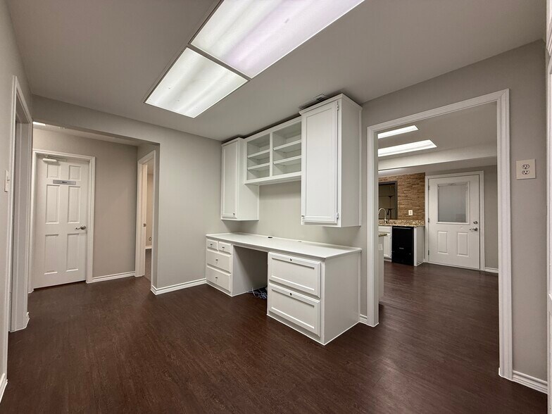 More Photos Of 2700 James St, Denton Industrial For Lease