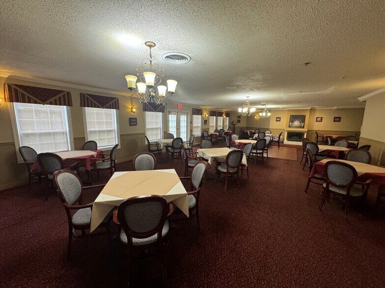 More Photos Of 725 Gibralter St, Norfolk Flex For Sale