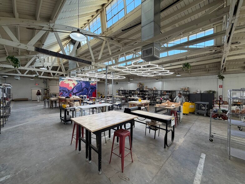 More Photos Of 442 S Raymond Ave, Pasadena Office For Sale
