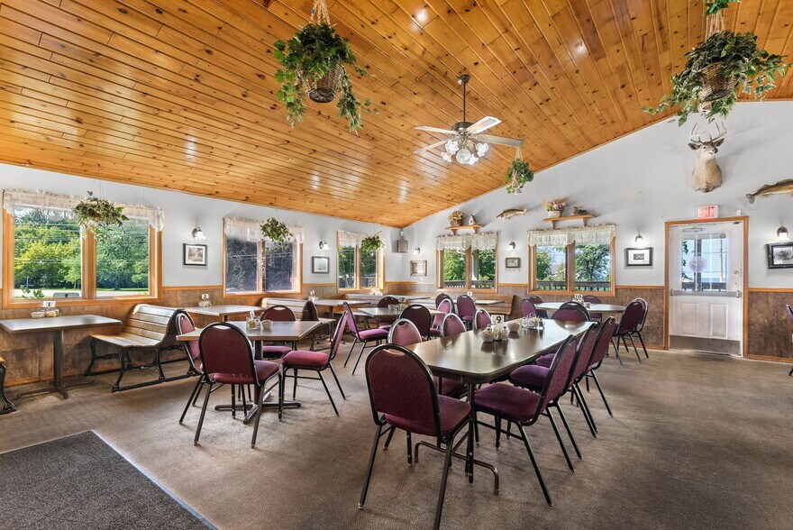 More Photos Of 6189 Tielens Rd, Dyckesville Restaurant For Sale