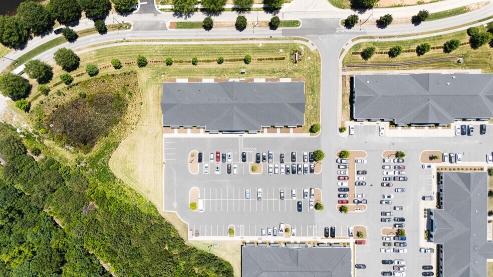 More Photos Of 1180 Stonecrest Blvd, Fort Mill Office For Lease
