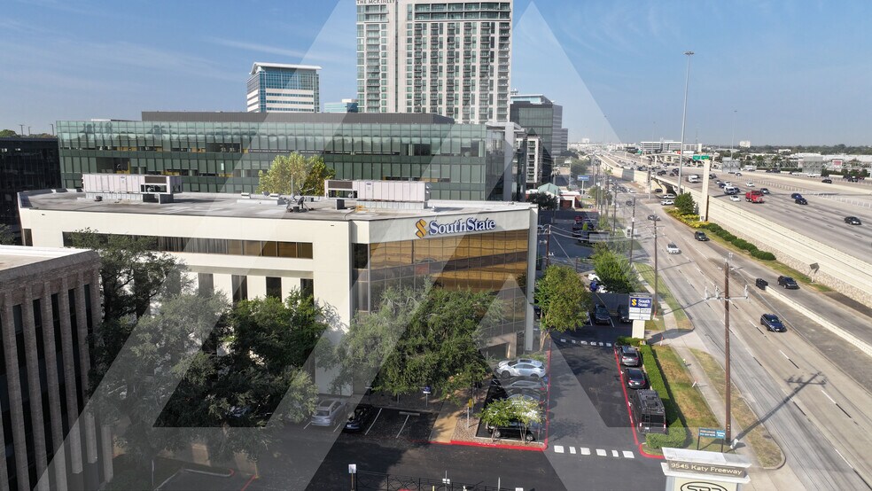 More Photos Of 9601 Katy Fwy, Houston Unknown For Lease