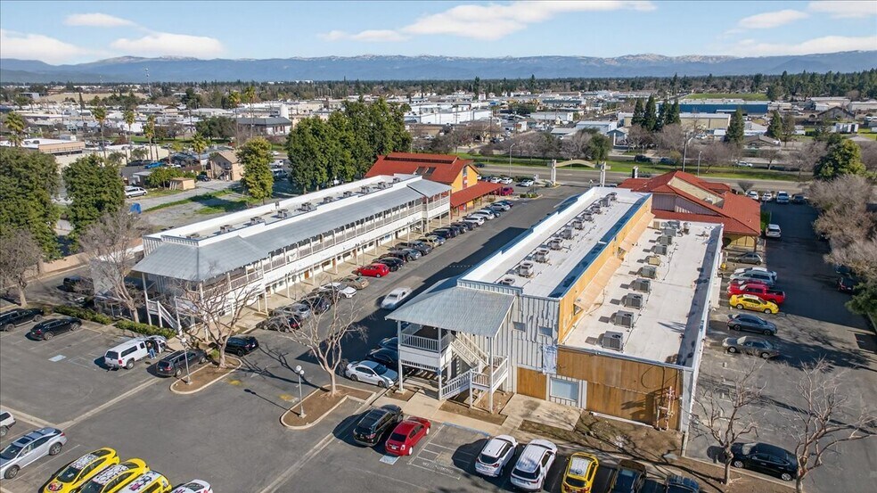 More Photos Of 1458-1468 Clovis Ave, Clovis Unknown For Lease