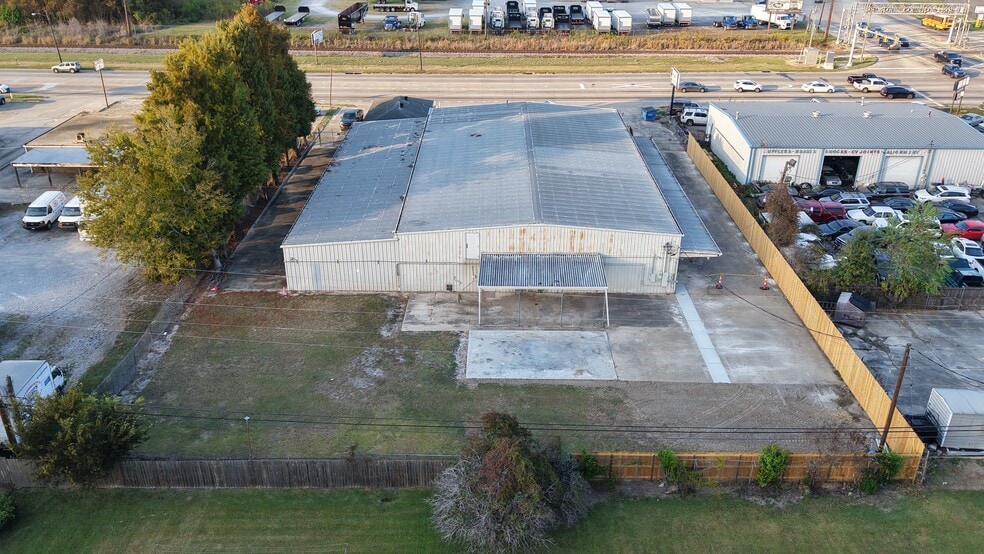 More Photos Of 9162 S Choctaw Dr, Baton Rouge Industrial For Sale